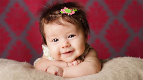 Cute Smiley Baby Is Lying Down On Bed Hd Cute Wallpapers
