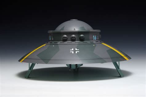 Flying Saucer Haunebu Model Kit Collectiondx