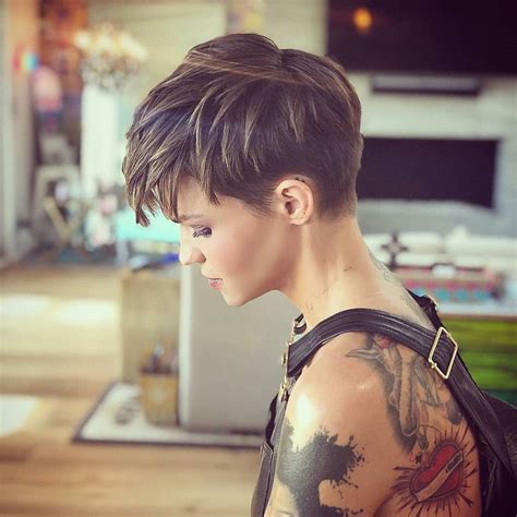 65 Pixie Haircuts You Will See Trending In 2019 Cute Pixie Haircuts