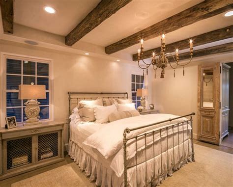 42 Romantic Rustic Farmhouse Bedroom Design And Decorations Ideas