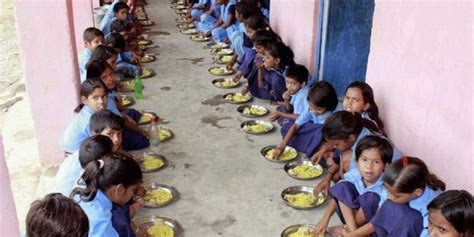 Good News Pay For Mid Day Meal Workers Hiked To ₹2000 In Jharkhand
