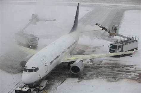 Airlines Offer Travel Waivers Ahead Of Winter Storm Stella The Points Guy