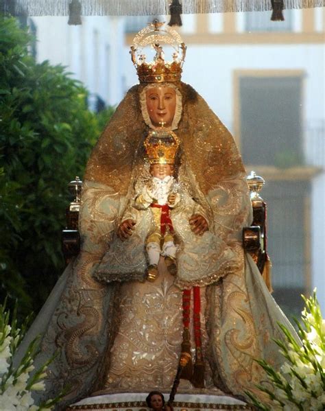 La Virgen De Los Reyes Una Devoción De Antaño Sevilla Semana Santa