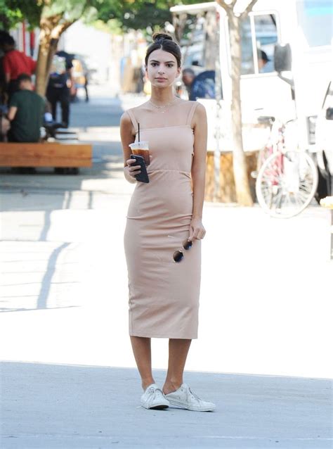 Emily Ratajkowski Style Out In Los Angeles Celebs Style Fashion