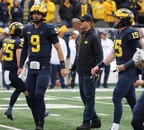 Michigan Football Vs Illinois Game Predictions Will Wolverines Stay