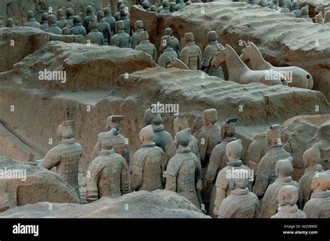 army of terracotta warriors in emperor qin shihuangdi s tomb bingmayong xian shaanxi china