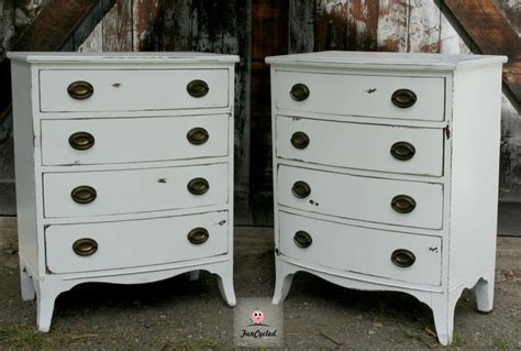 A vanity set with golden finish accentuates the air of indulgence in a majestic and regal bedroom that takes classic bedroom dresser for the victorian style bedroom in white and gold. Small White Dresser Set - FunCycled