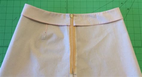 How & where to measure correctly. Tutorial - How to attach your invisible zipper to a facing ...