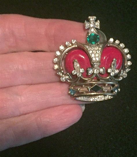 Rare Vintage Trifari Coronation Crown Brooch
