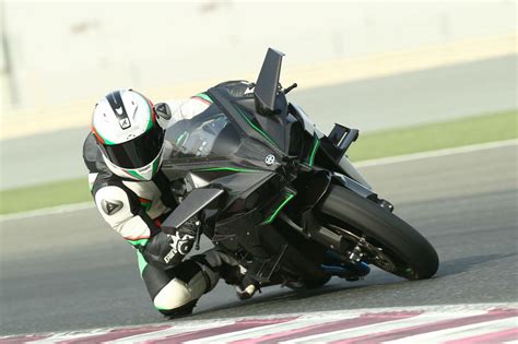 It provides us with a way of quantifying rider performance in relative terms and is particularly useful in predicting how fast a rider can climb. Top 10 power to weight ratios | Visordown