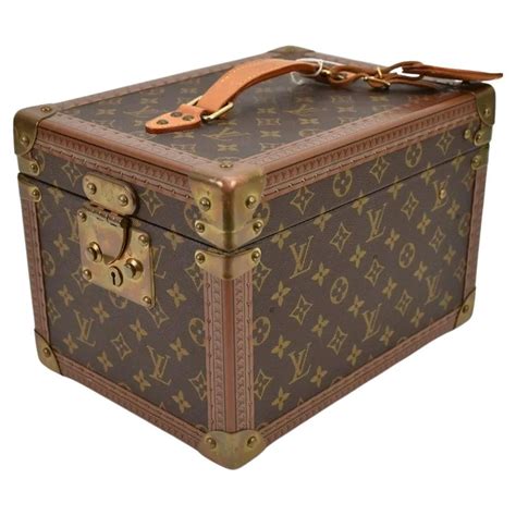 Ideal Travel Trunk By Louis Vuitton At 1stdibs Louis Vuitton Travel