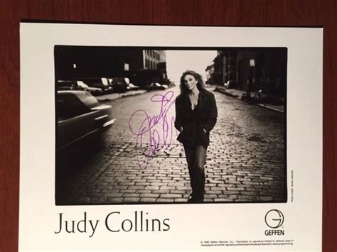 Judy Collins Signed Photo By Photographer Annie Liebovitz