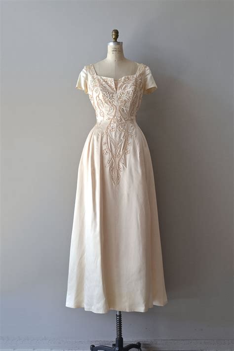 Vintage Wedding Dresses · Miss Moss