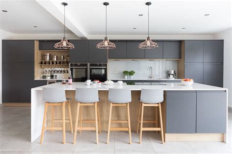 Light Grey Kitchen With Wood Worktop Ukcat 2021 Light Wood Open
