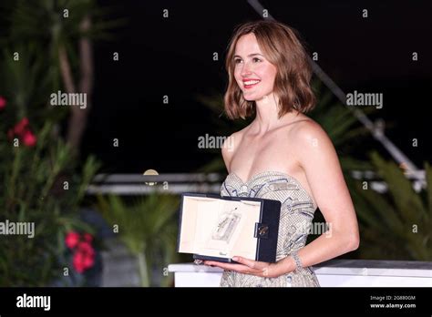Cannes July 17 Renate Reinsve Poses With Best Actress Award At The