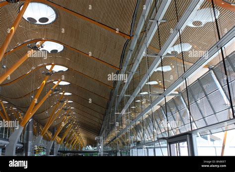 Roof Detail From Terminal 4s Madrid Airport Stock Photo Alamy