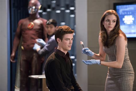 Step Into Star Labs And The Cortex From The Flash Photos Tv Insider