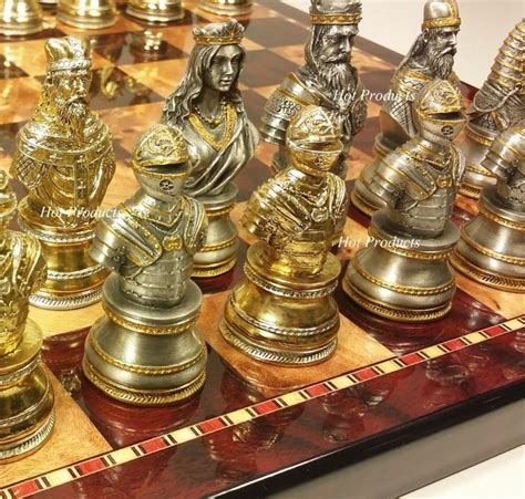 Large Pewter Metal Medieval Times Crusades Busts Chess Set Cherry Color