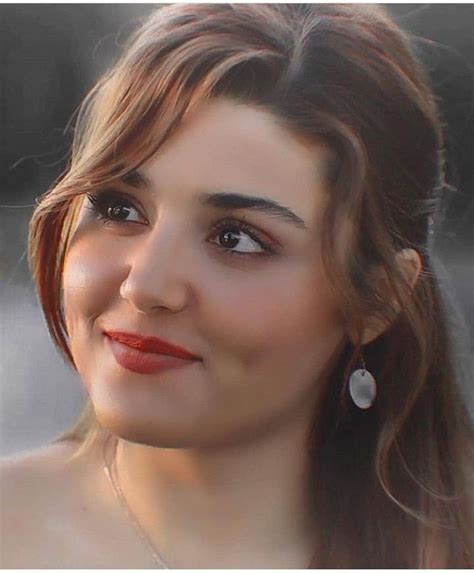 pin by 𝓛𝓪𝔂𝓫𝓪🦋 on ☆ МУ fανоυяιτε fεмαlε ςεlεβs ☆ turkish beauty beautiful girl face beauty girl