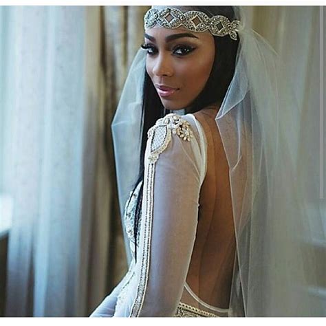 Https://tommynaija.com/wedding/dreka Gates Wedding Dress