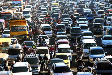 Traffic Heavy On Nlex Southbound Balintawak Area News Gma News Online