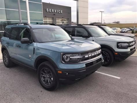 Area 51 Vs Cactus Gray Side By Side Comparison On Sport Bronco6g