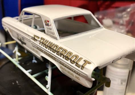 1964 Ford Fairlane Thunderbolt Plastic Model Car Kit 125 Scale