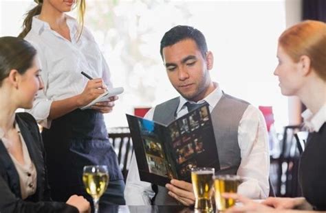 5 Things You Should Never Do In A Restaurant Huffpost