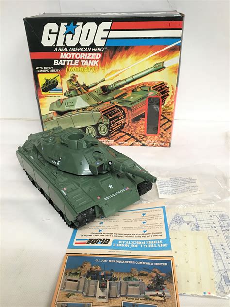 He tends to be stubborn and stoic, and puts the safety of his teammates and his family first, even if they protest. GI JOE BATTLE TANK VINTAGE - Boutique Univers Vintage