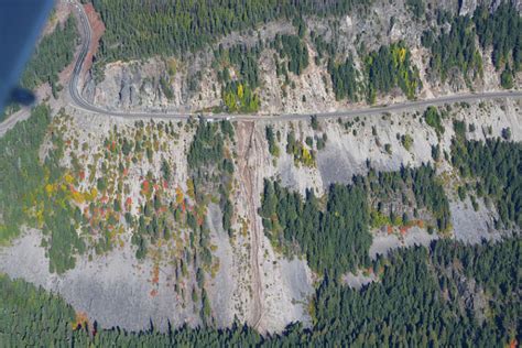 Updated Us Highway 12 Near White Pass To Open One Lane The Daily