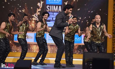 Ranbir Kapoor Shows His Moves At Siima 2017 Ranbir Kapoor And Katrina Kaif At Siima 2017