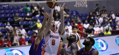 Batang Pier Check Slide Hand Wil Navarro First Win In Pro Play News Pba The Official Website