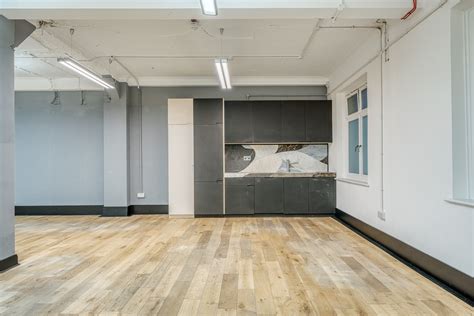 Office To Let In Clerkenwell Ec1n 8jy 00005132q