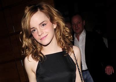 Tv Noticias Emma Watson da su primer upskirt a los 18 años