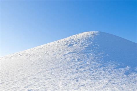 Snow Hill Stock Image Image Of Snow Surface Hill Chill 22143199