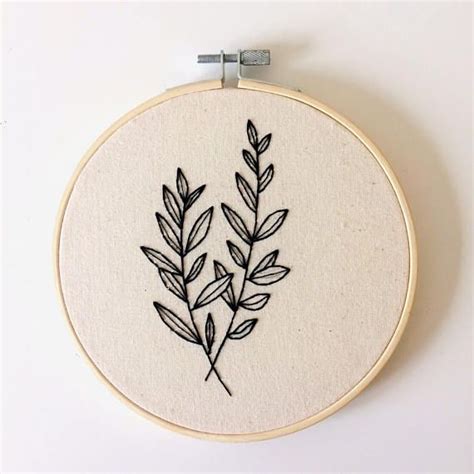 Leaf Branch Embroidery Hoop - Etsy UK | Embroidery patterns, Simple ...