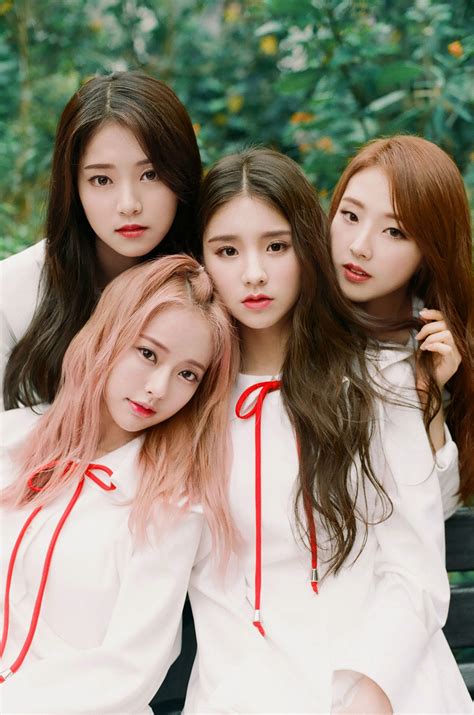 [hd] looΠΔ 1 3 love and live promo pics kpop girl groups kpop girls korean girl groups