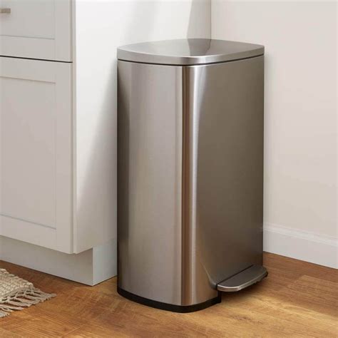 The 13 Best Kitchen Trash Cans Reviewed