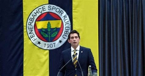Burak kızılhan ile ilgili haberler fotospor'da. Fenerbahçe Genel Sekteri Burak Kızılhan koronavirüs testinin pozitif çıktığını açıkladı