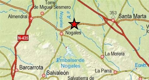 Se mide a partir de 0°, que corresponde al ecuador, en dirección norte o sur, usando los paralelos. Detectado un terremoto al noreste de Nogales (Badajoz ...