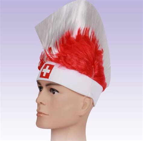 So fallen sie auf und bekennen farbe! Schweiz Schwiiz Fan Hut Fanhut Irokese Fussball Hockey ...