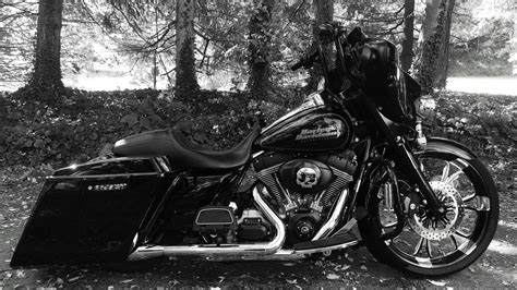 23 Wheel Streched Bags And Fender With Air Ride Harley Davidson Glide