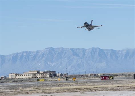 Qf 16 Takes Flight At Holloman Afb Air University Au Air