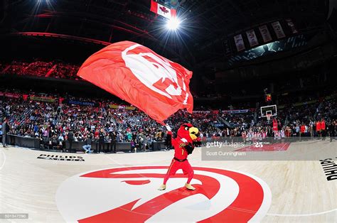 I can't believe there's a mascot in the nba that can dance like harry the hawk. The Atlanta Hawks mascot before the game against the Miami ...