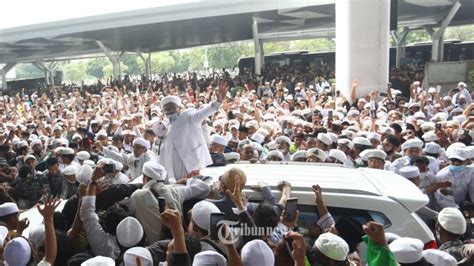 (ʔ)mʊˈħæmmæd rizq ʃihaːb) atau yang lebih akrab disapa habib rizieq. Rizieq Shihab Pulang, Sekjen MUI : Selamat untuk Berbuat ...