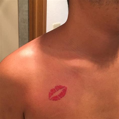 Aggregate More Than 58 Kiss Mark Tattoo Ineteachers