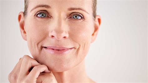 Skin starts looking dull, fine lines start showing up, dark spots appear. Botox Injection - Anti Aging Skin Care Treatment | Beauty ...