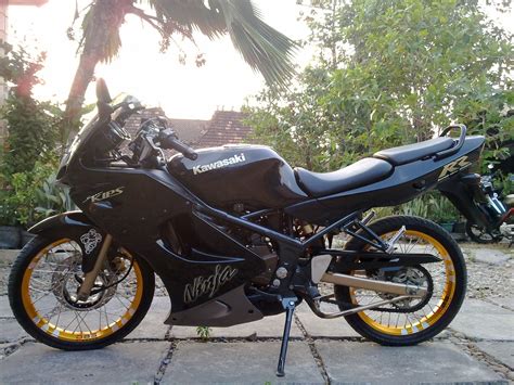 Beranda » kawasaki » kawasaki ninja » ninja 250 fi hijau special edition 2013. modifikasi ninja rr velg jari-jari hijau 2014 Images