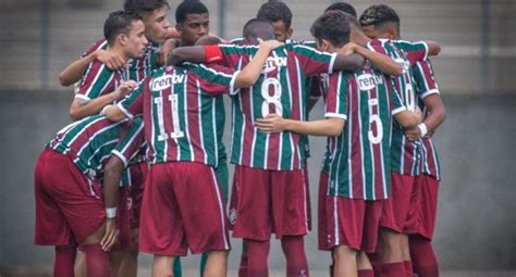 Check spelling or type a new query. Assista AO VIVO Flu x Vasco pelas quartas do Brasileirão ...