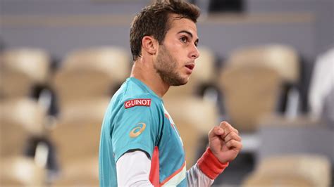 Superbe interview d'hugo gaston, n°254 atp (au 14/12/2019) et de son coach marc barbier. Tennis | Tennis - Roland-Garros : Les confidences d'Hugo ...